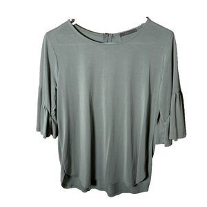 Gyft T-Shirt Women's Small Green Short Sleeve Ruffle Round Neck Casual Top